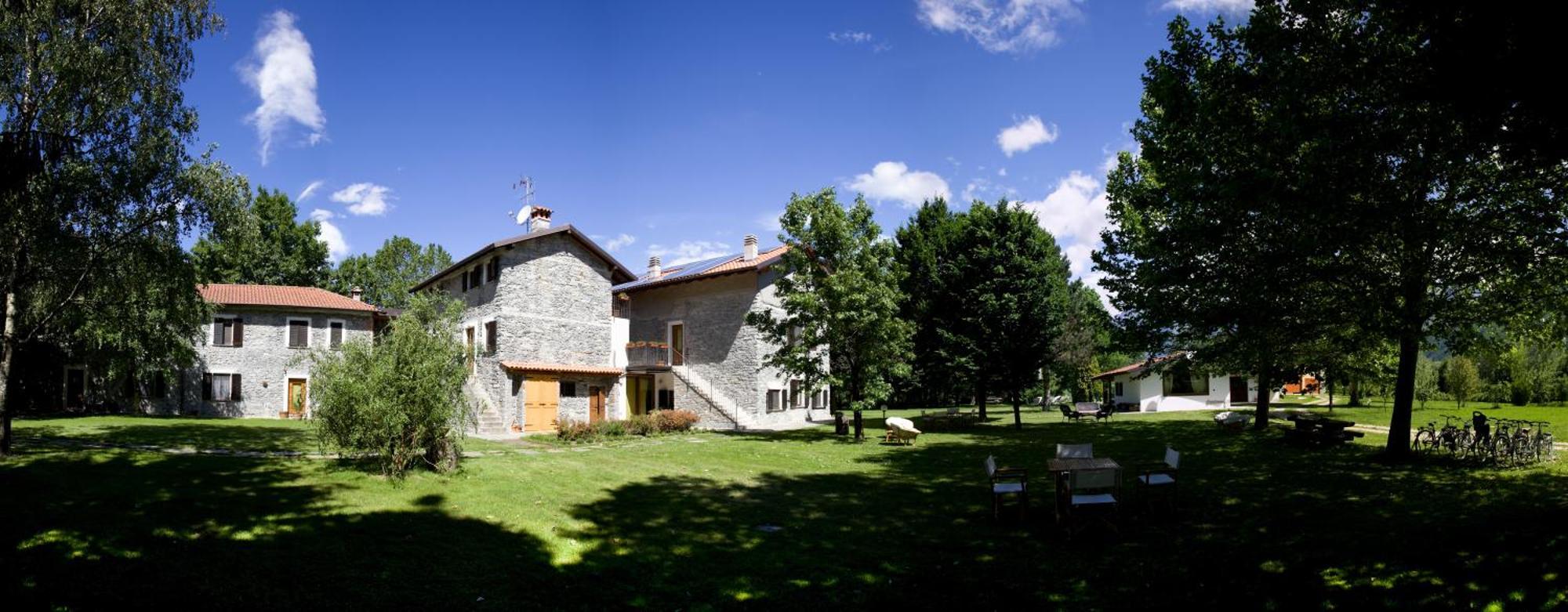 Cascina Borgofrancone Aparthotel Gera Lario Exterior photo